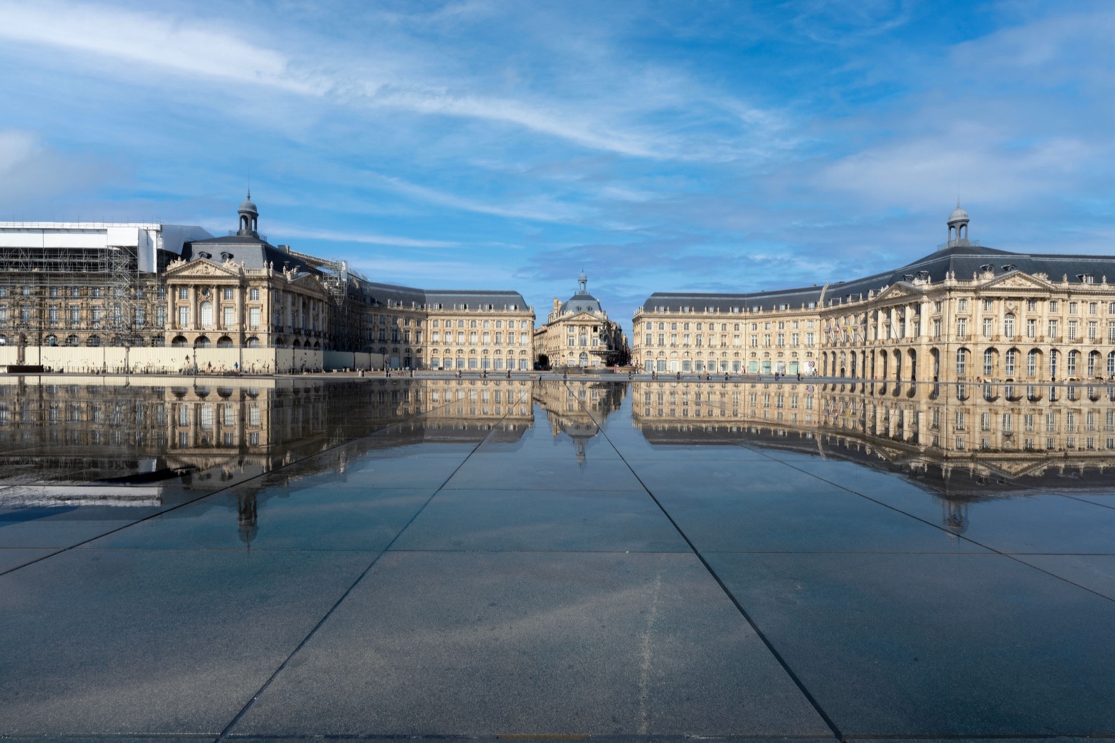 The Bordeaux water mirror facing the Place de la Bourse